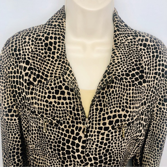 Allison Taylor Animal Print Silk Jacket - Picture 4 of 16